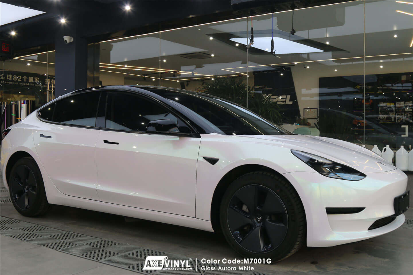 عکس محصول کاوربدنه سفید آرورا  (اهورایی) براق