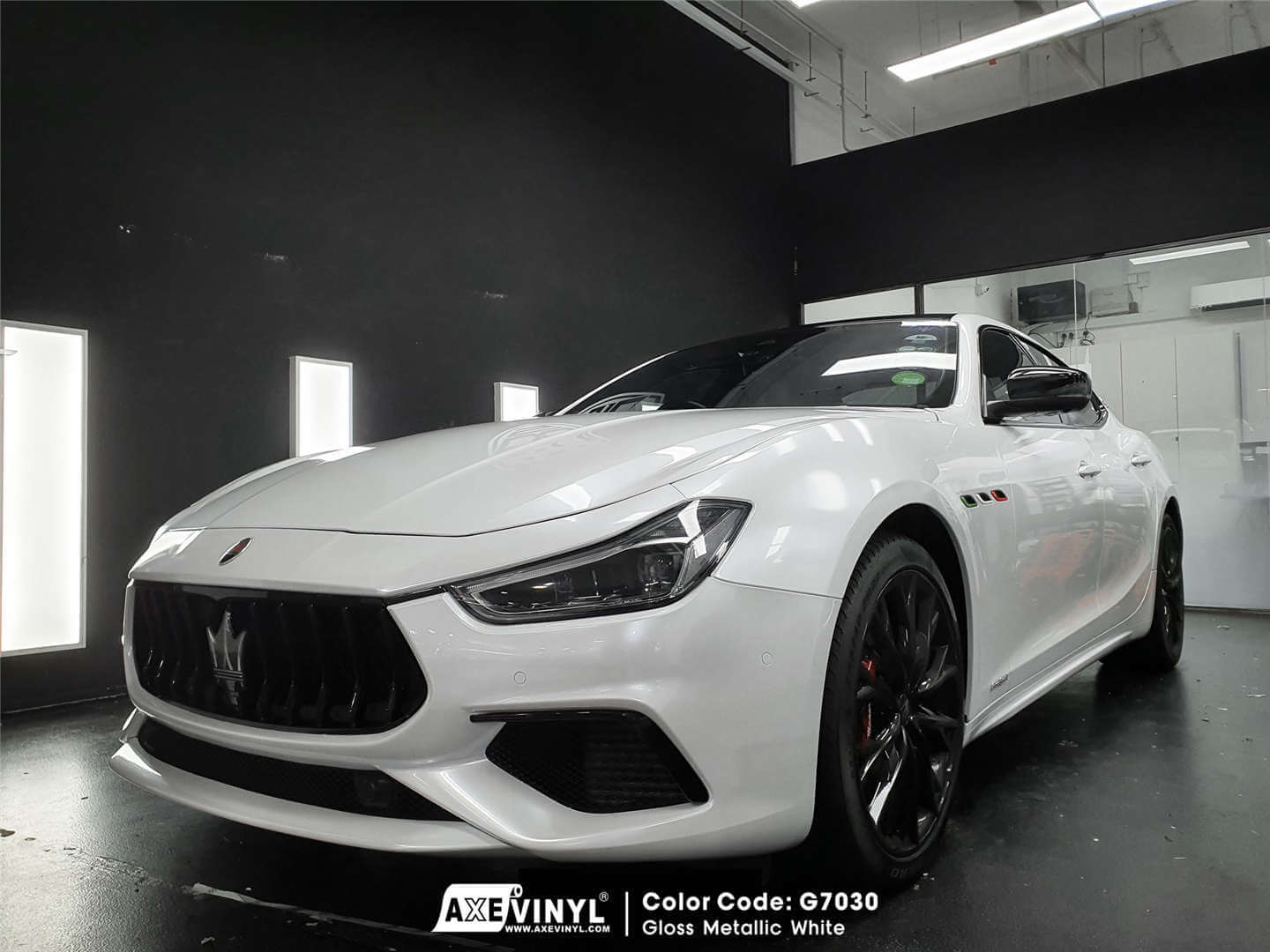 عکس محصول کاور بدنه سفید متالیک براق