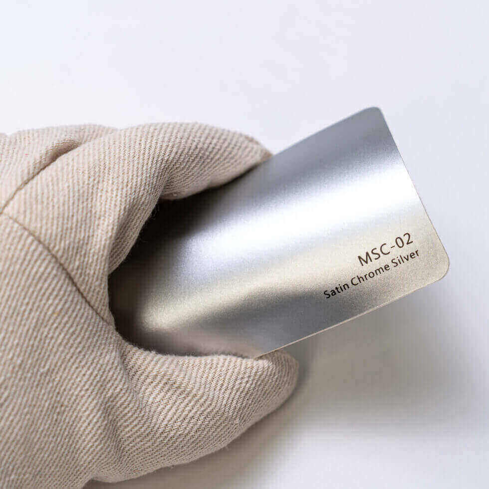 عکس محصول کاور بدنه نقره‌ای کروم ساتن