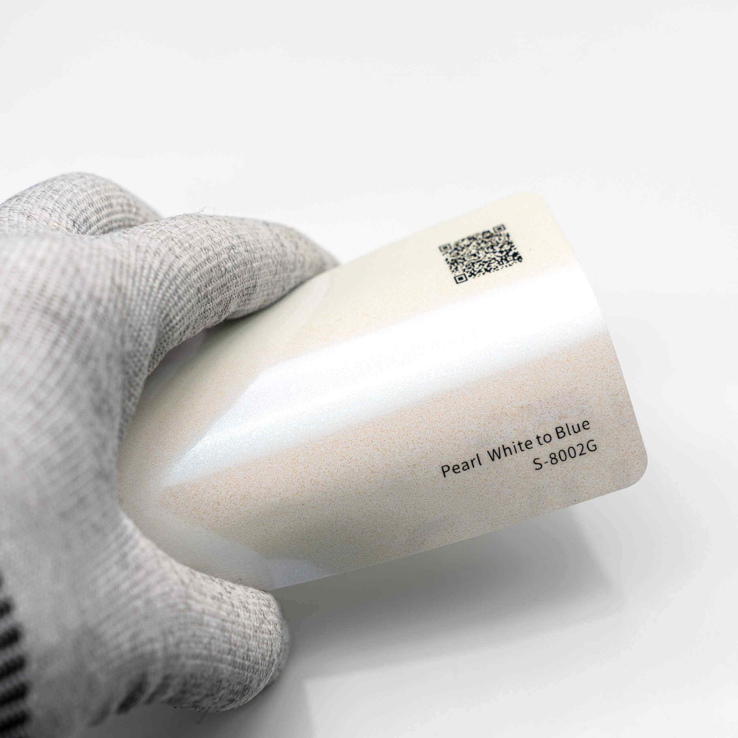 عکس کاور بدنه سفید آبی متالیک براق